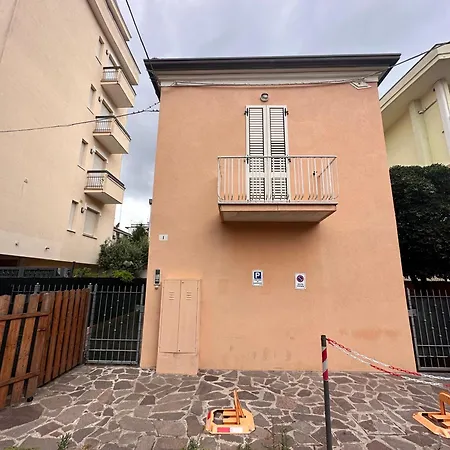 شقة فندقية Beach 200 Mt Dal Mare - Il Lupo Affitta 3*