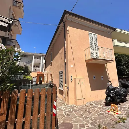 Beach 200 Mt Dal Mare - Il Lupo Affitta 3*