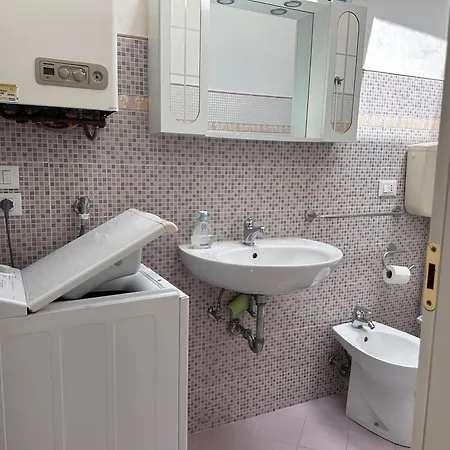 Aparthotel Beach 200 Mt Dal Mare - Il Lupo Affitta